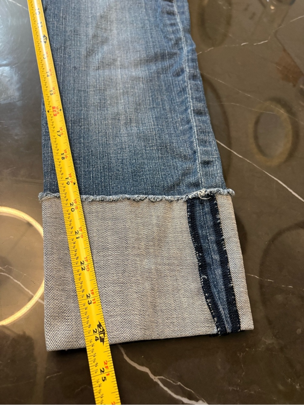 Kut from the Kloth Cameron Straight Leg Crop Jeans Blue Wash, Cuffed Women’s 6 - Picture 12 of 15